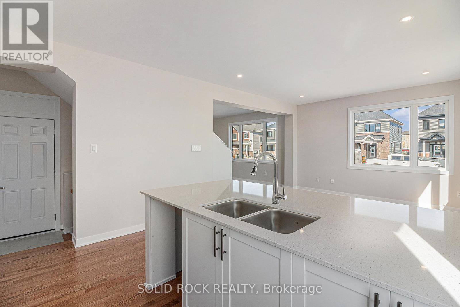 208 Beebalm Crescent, Ottawa, Ontario  K2J 7H1 - Photo 8 - X13077142