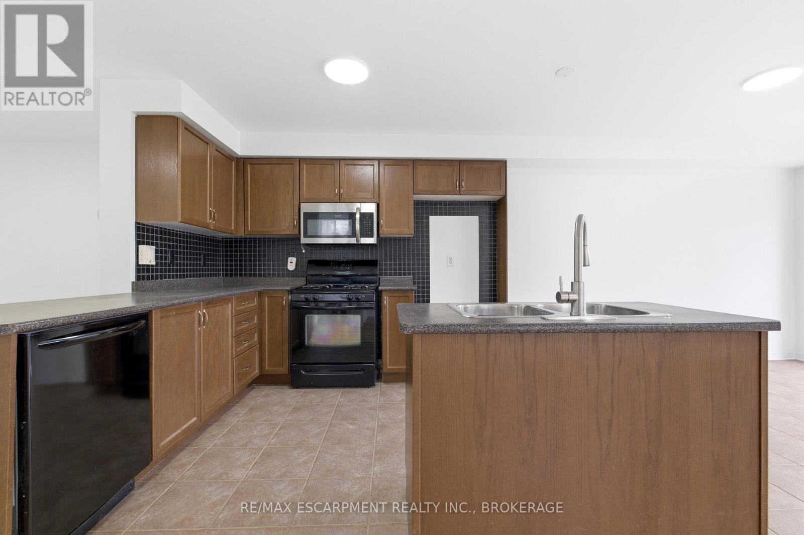 481 Jim Barber Court, Newmarket, Ontario  L3Y 9E6 - Photo 12 - N13077322