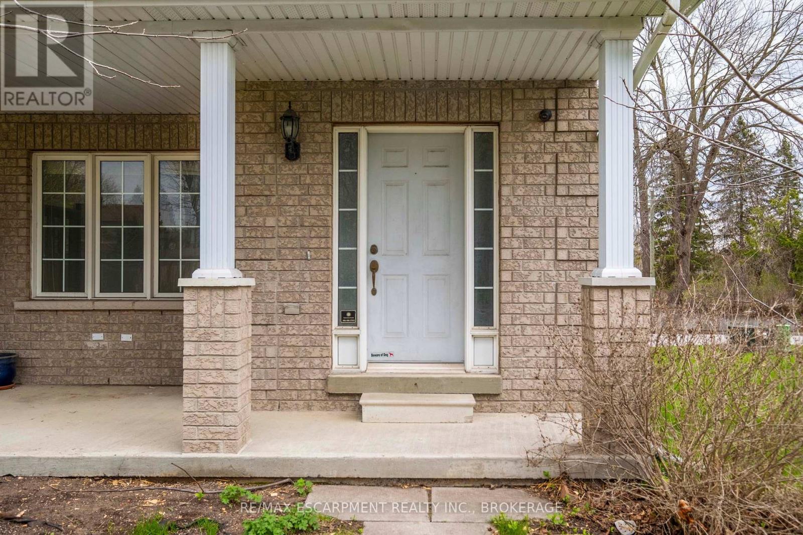 481 Jim Barber Court, Newmarket, Ontario  L3Y 9E6 - Photo 3 - N13077322