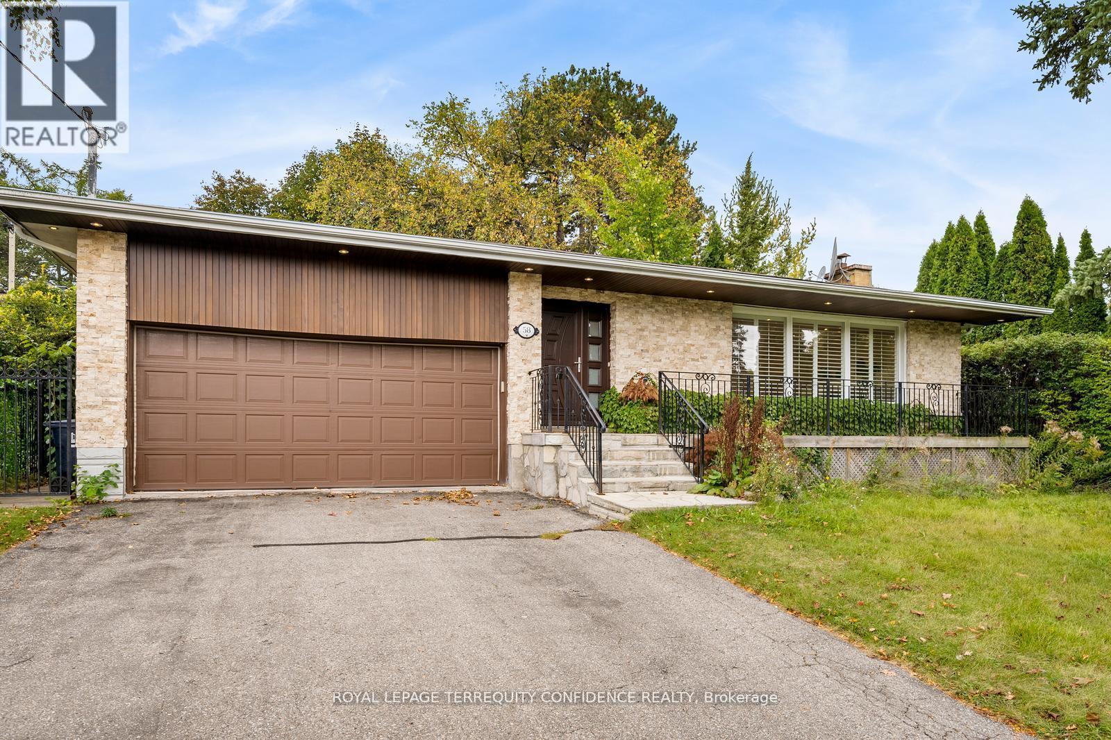 58 BURBANK DRIVE, Toronto, Ontario