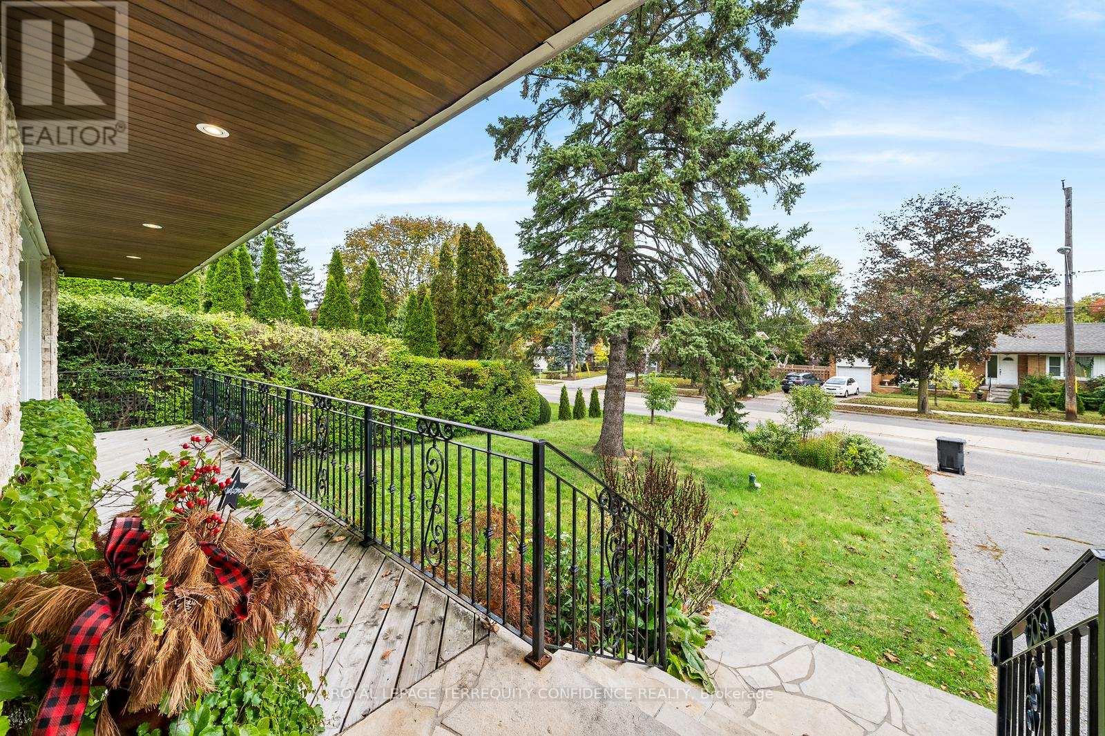 58 Burbank Drive, Toronto, Ontario  M2K 1N2 - Photo 2 - C13077124