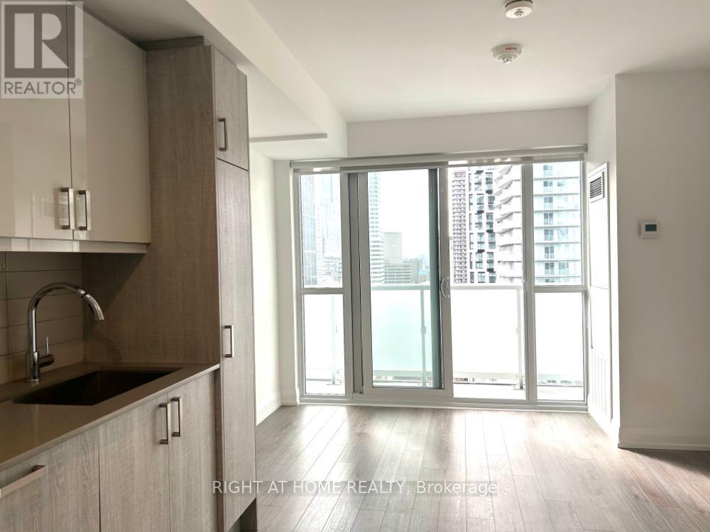 2307 - 77 Mutual Street, Toronto, Ontario  M5B 0B9 - Photo 3 - C13077194