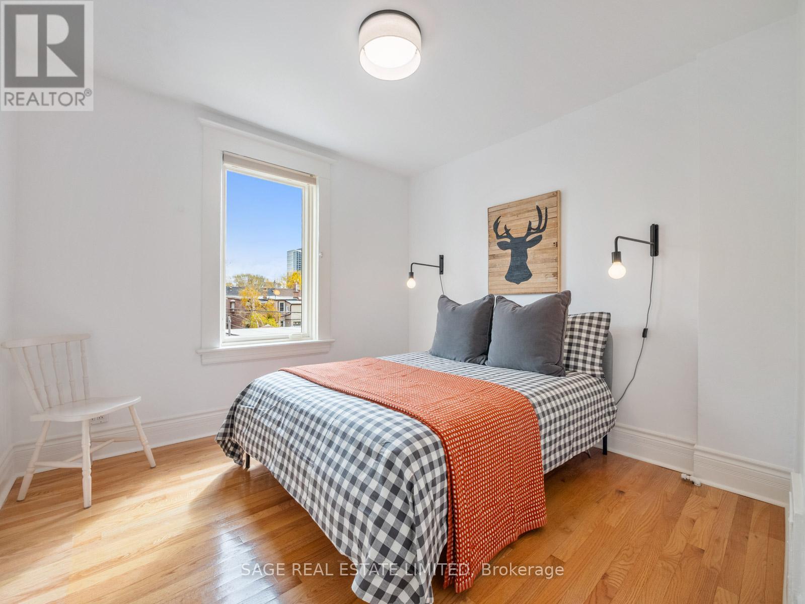 415 Clinton Street, Toronto, Ontario  M6G 2Z1 - Photo 17 - C13077208