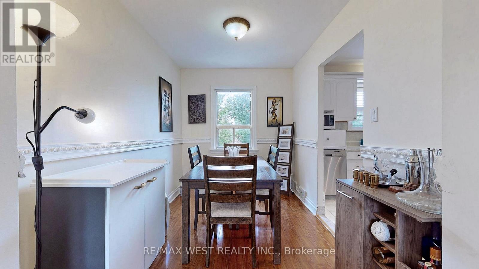 Main Floor - 139 Ranee Avenue, Toronto, Ontario  M6A 1N3 - Photo 10 - C13077222