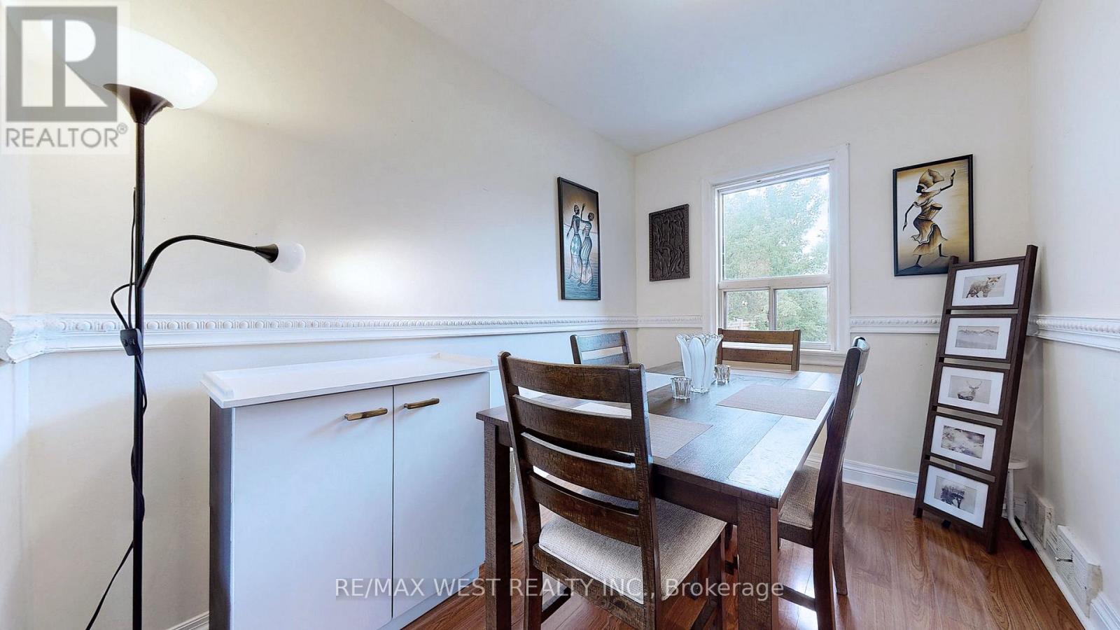 Main Floor - 139 Ranee Avenue, Toronto, Ontario  M6A 1N3 - Photo 11 - C13077222