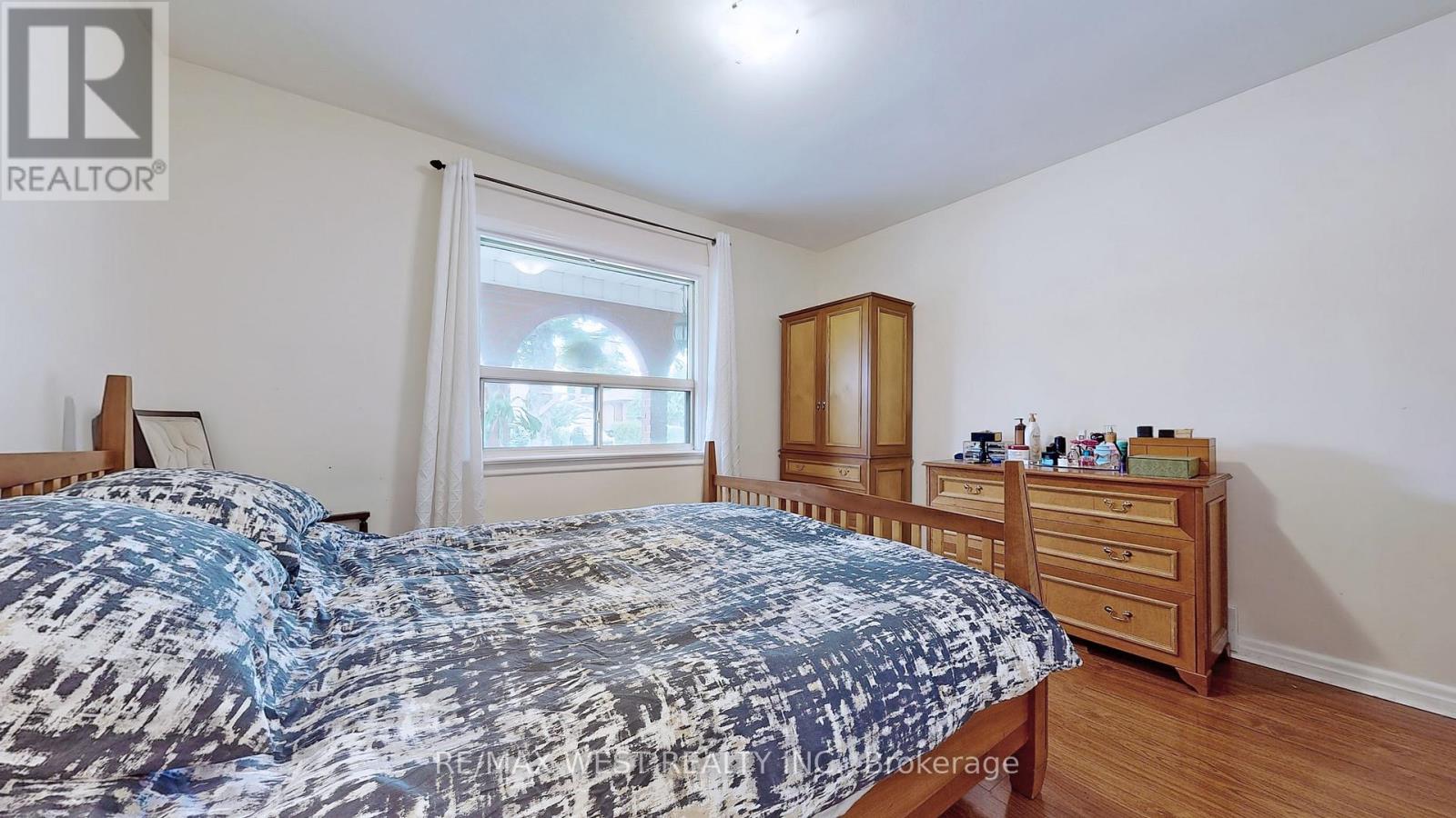Main Floor - 139 Ranee Avenue, Toronto, Ontario  M6A 1N3 - Photo 22 - C13077222