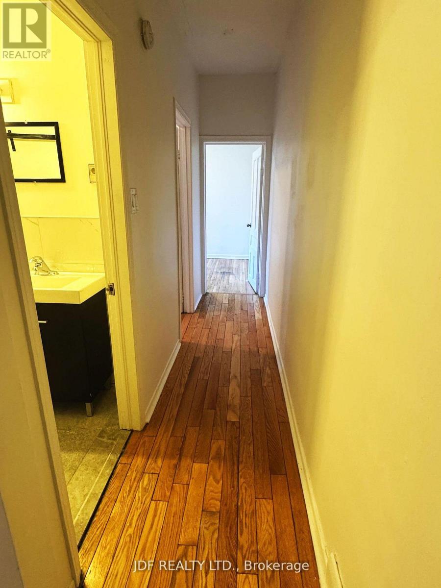 383 Lansdowne Avenue, Toronto, Ontario  M6H 3Y2 - Photo 16 - C13077266