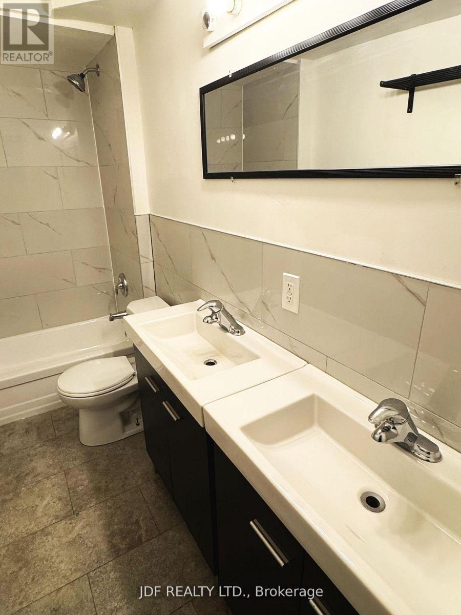 383 Lansdowne Avenue, Toronto, Ontario  M6H 3Y2 - Photo 25 - C13077266