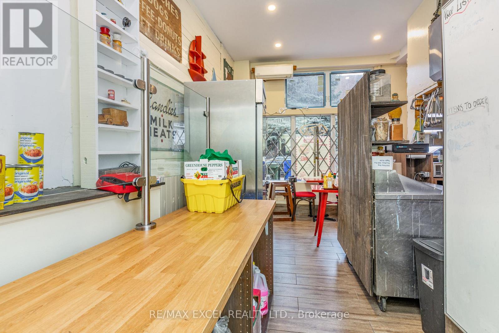 72-74 Lippincott Street, Toronto, Ontario  M5S 2P1 - Photo 4 - C13077306