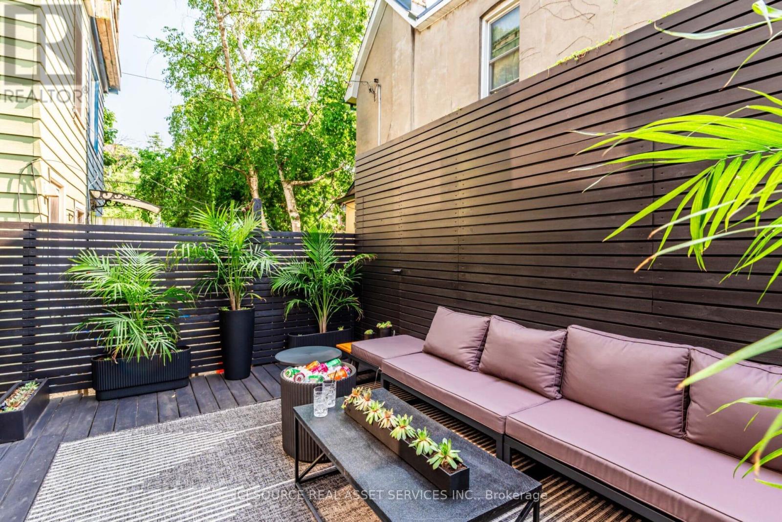 44 Massey Street, Toronto, Ontario  M6J 2T4 - Photo 17 - C13077402