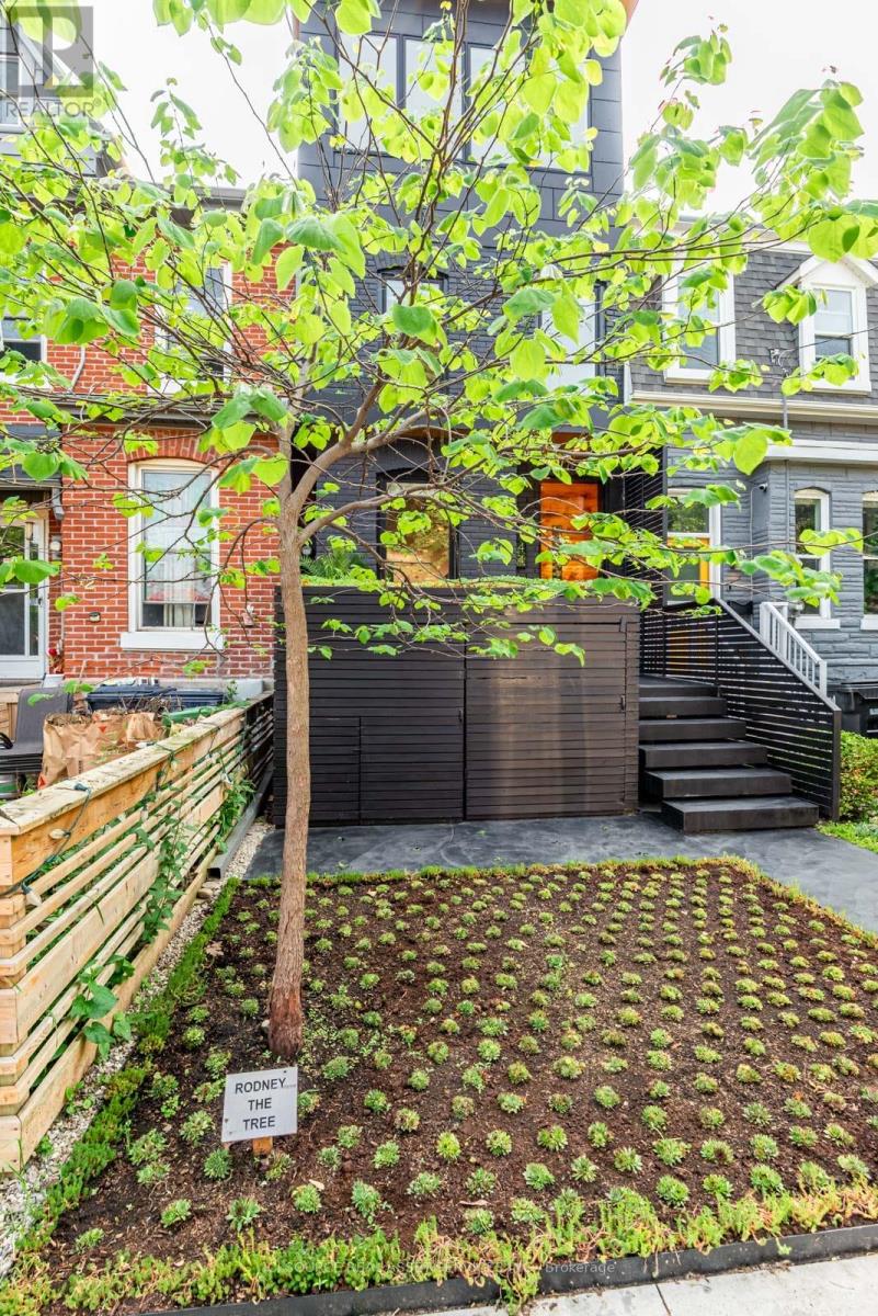 44 Massey Street, Toronto, Ontario  M6J 2T4 - Photo 4 - C13077402