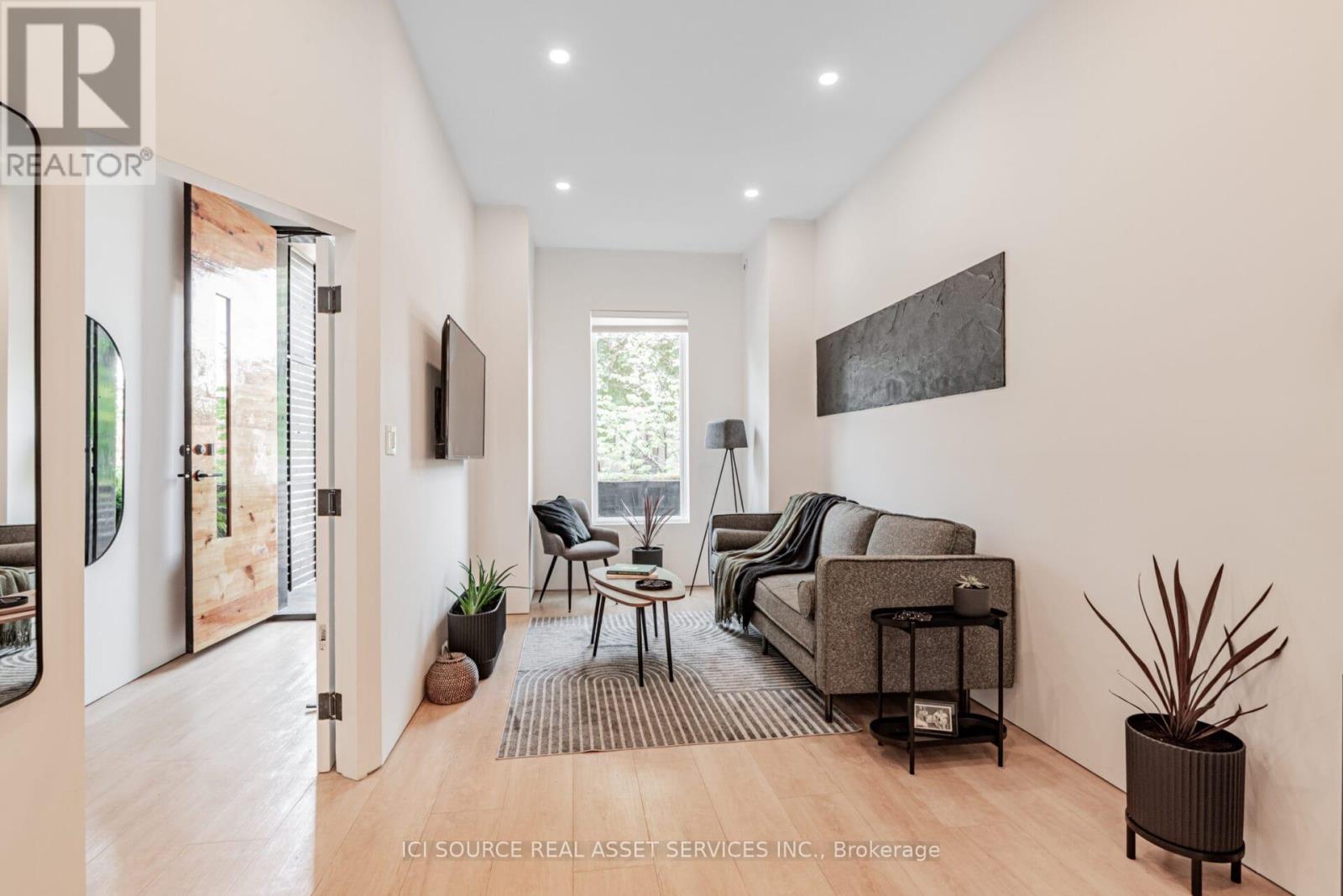 44 Massey Street, Toronto, Ontario  M6J 2T4 - Photo 7 - C13077402