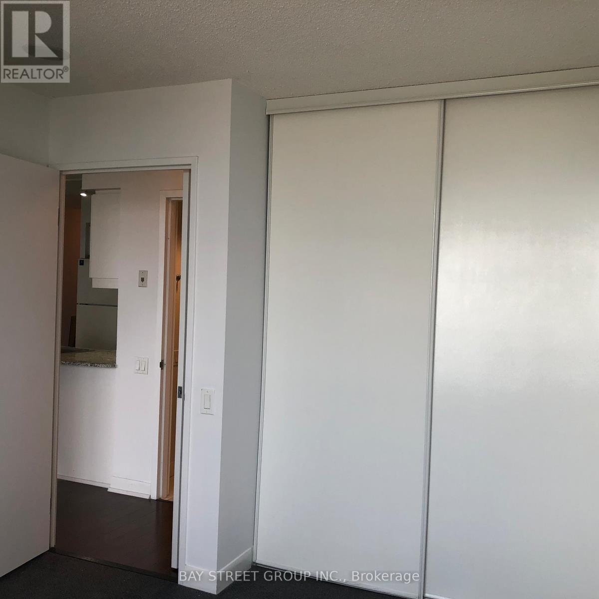 2000 - 33 Sheppard Avenue E, Toronto, Ontario  M2N 7K1 - Photo 12 - C13077418