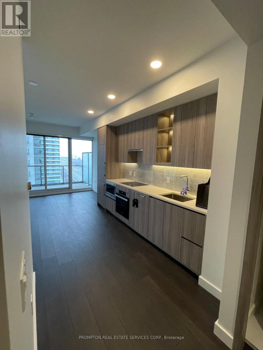 2015 - 85 Mcmahon Drive, Toronto, Ontario  M2K 0H1 - Photo 7 - C13077464