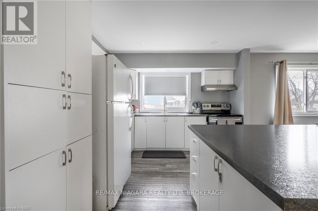 1075 Ontario Road, Welland, Ontario  L3B 5E5 - Photo 8 - X13077426