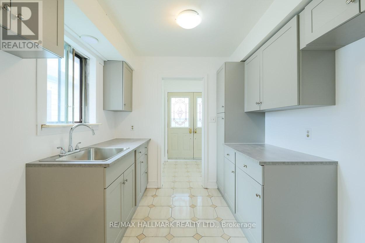 767 Midland Avenue, Toronto, Ontario  M1K 4E5 - Photo 11 - E13077120
