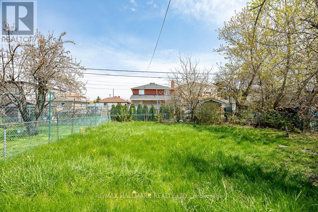 767 Midland Avenue, Toronto, Ontario  M1K 4E5 - Photo 31 - E13077120