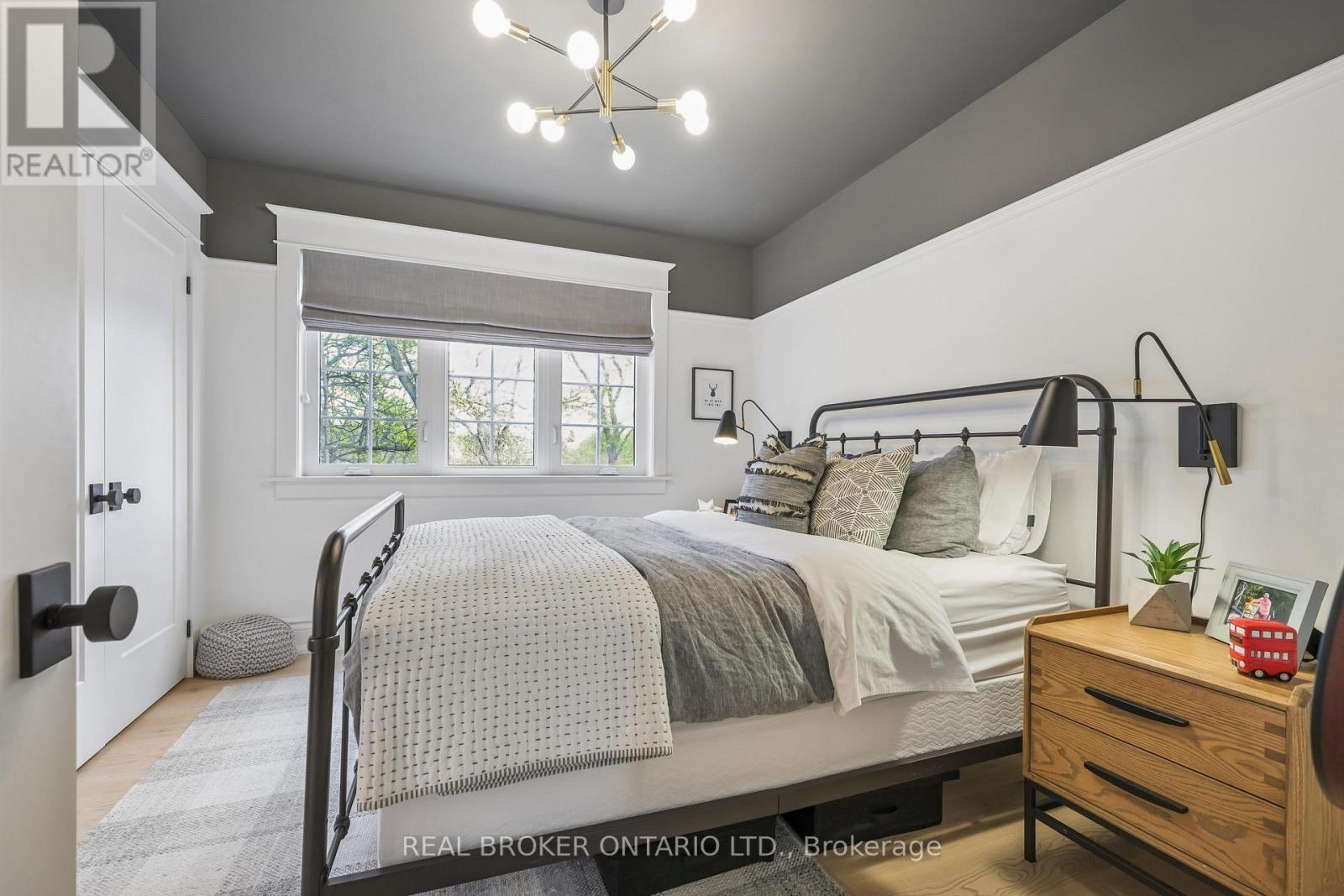 39 Bowmore Road, Toronto, Ontario  M4L 3H8 - Photo 18 - E13077150