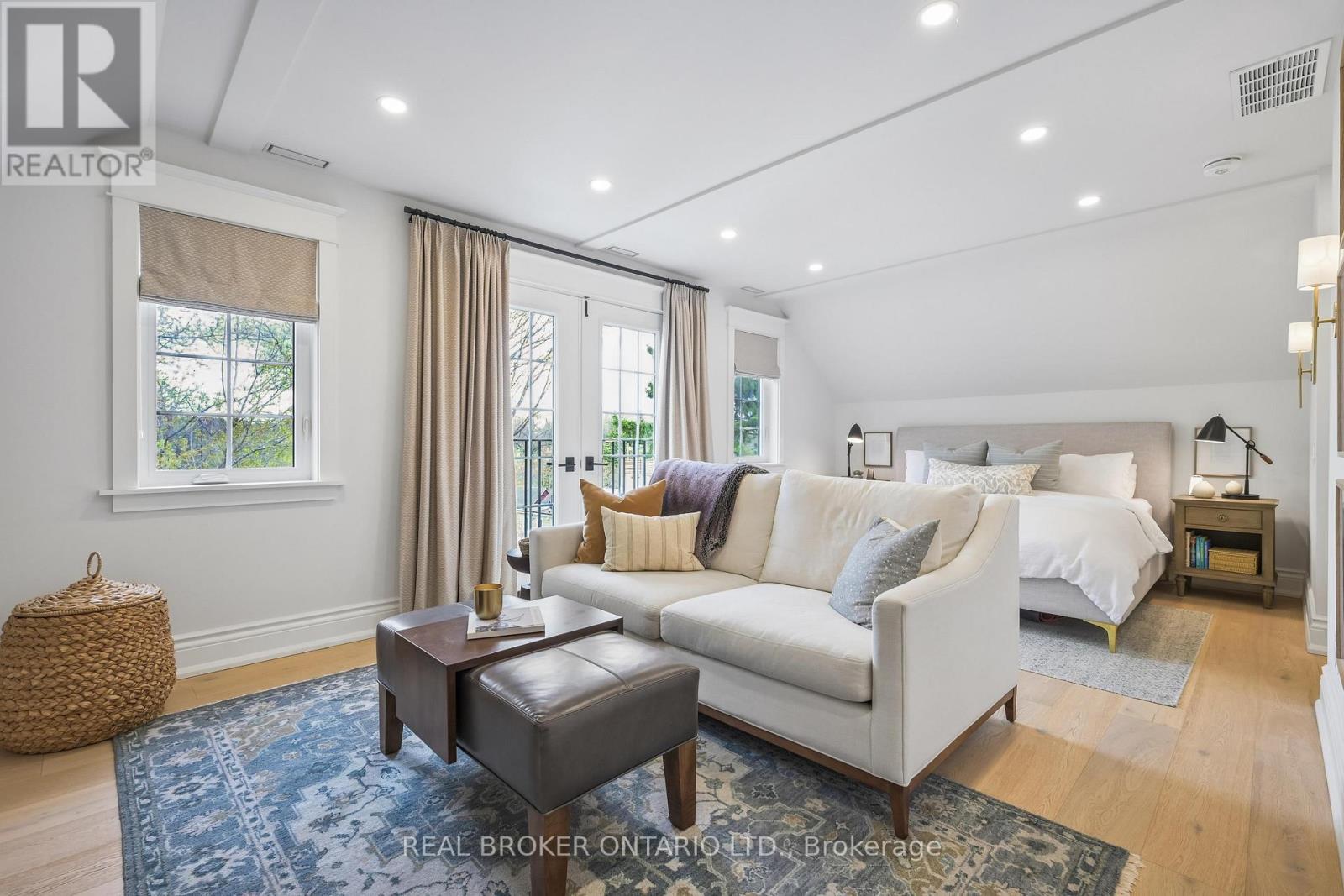 39 Bowmore Road, Toronto, Ontario  M4L 3H8 - Photo 23 - E13077150