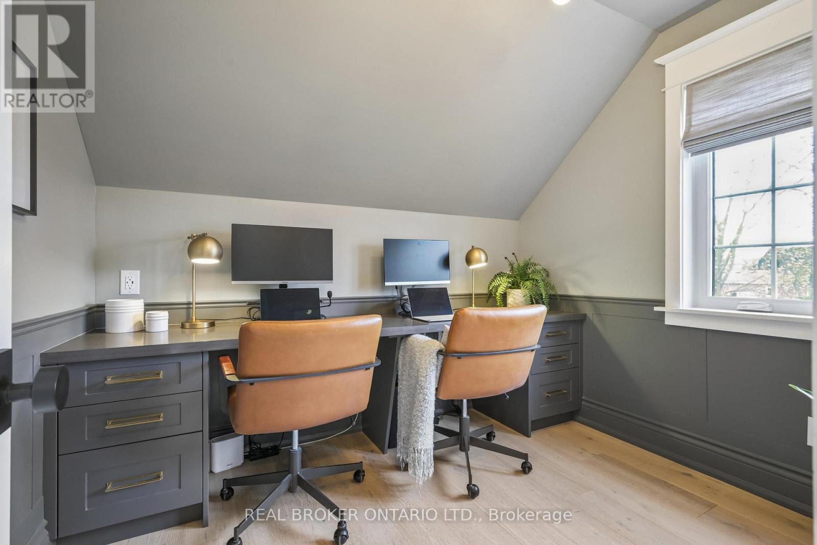 39 Bowmore Road, Toronto, Ontario  M4L 3H8 - Photo 28 - E13077150