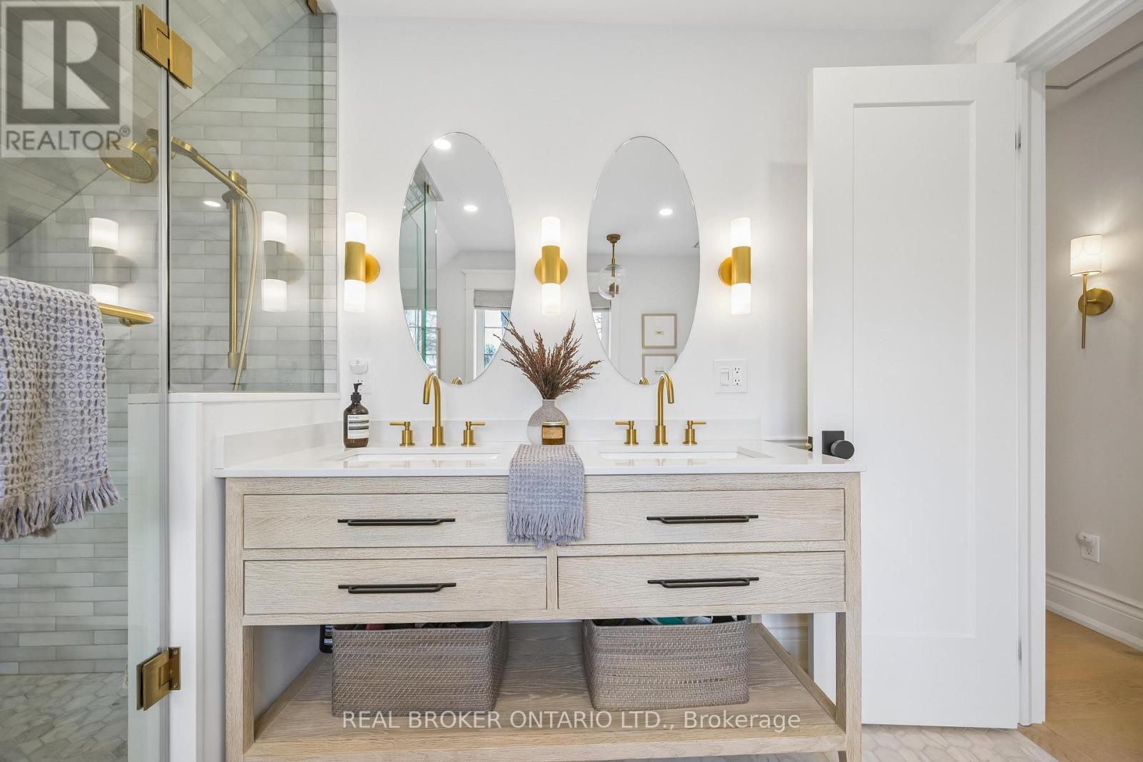 39 Bowmore Road, Toronto, Ontario  M4L 3H8 - Photo 29 - E13077150