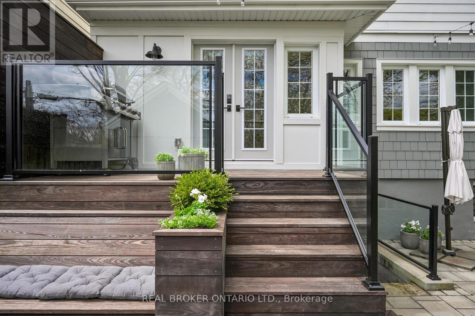 39 Bowmore Road, Toronto, Ontario  M4L 3H8 - Photo 37 - E13077150