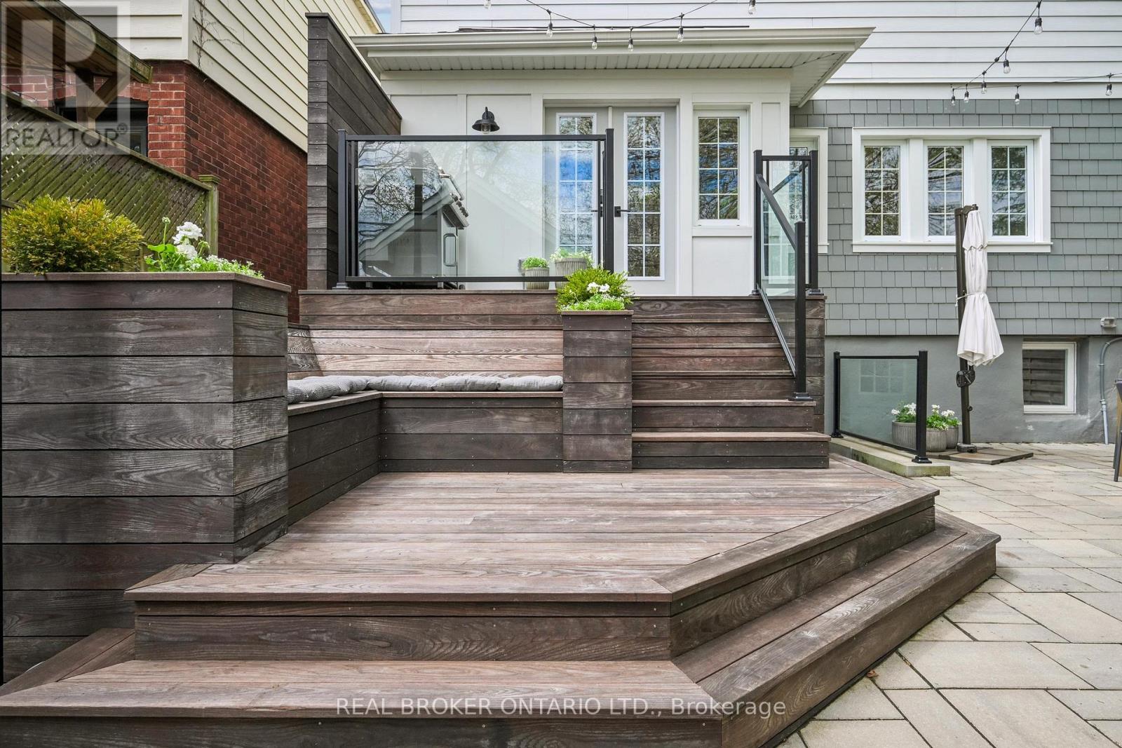 39 Bowmore Road, Toronto, Ontario  M4L 3H8 - Photo 38 - E13077150