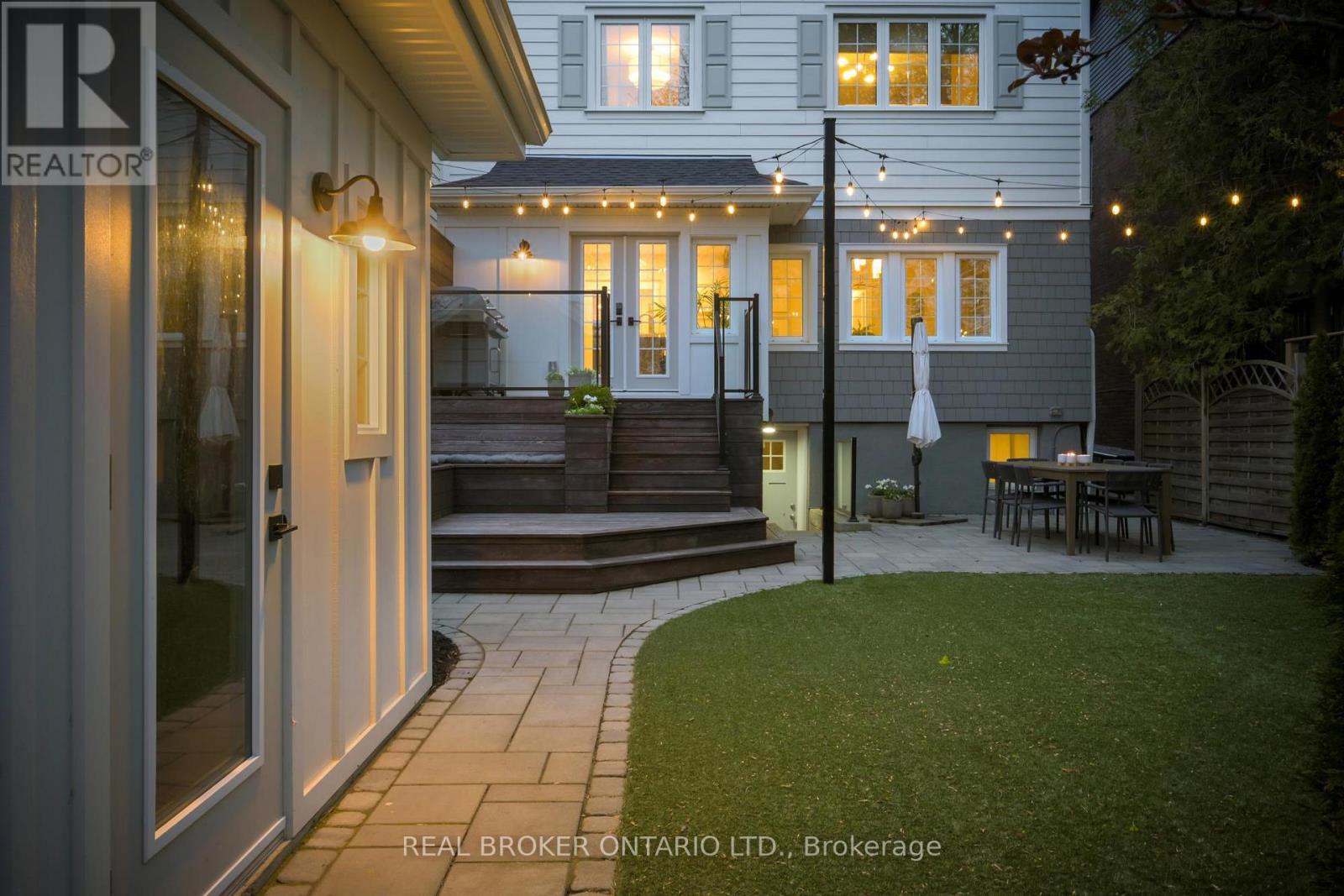 39 Bowmore Road, Toronto, Ontario  M4L 3H8 - Photo 39 - E13077150