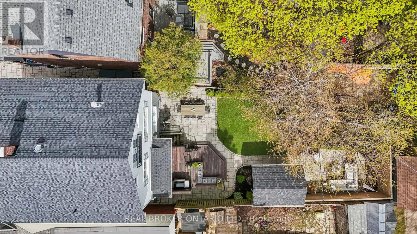 39 Bowmore Road, Toronto, Ontario  M4L 3H8 - Photo 47 - E13077150