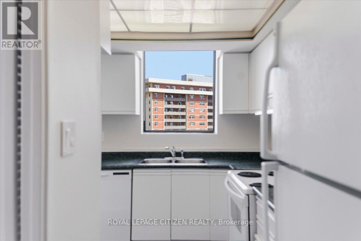 Ph03 - 757 Victoria Park Avenue, Toronto, Ontario  M4C 5N8 - Photo 15 - E13077476