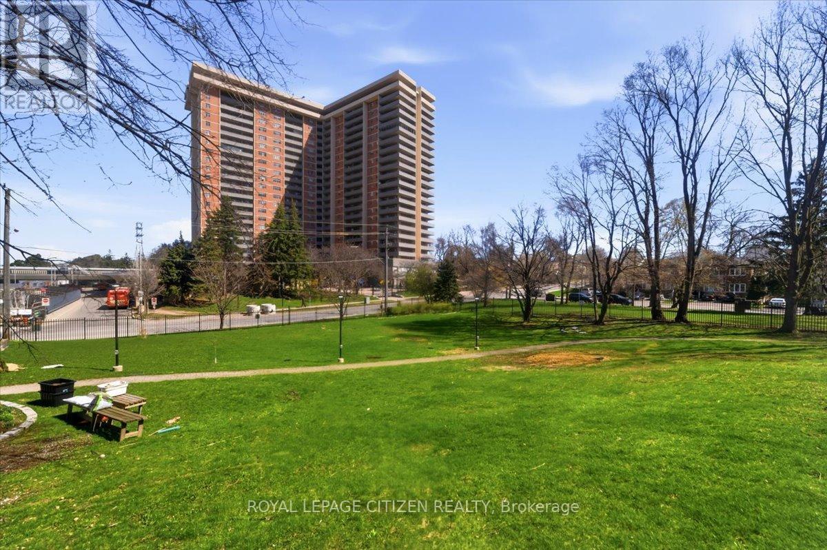 Ph03 - 757 Victoria Park Avenue, Toronto, Ontario  M4C 5N8 - Photo 39 - E13077476