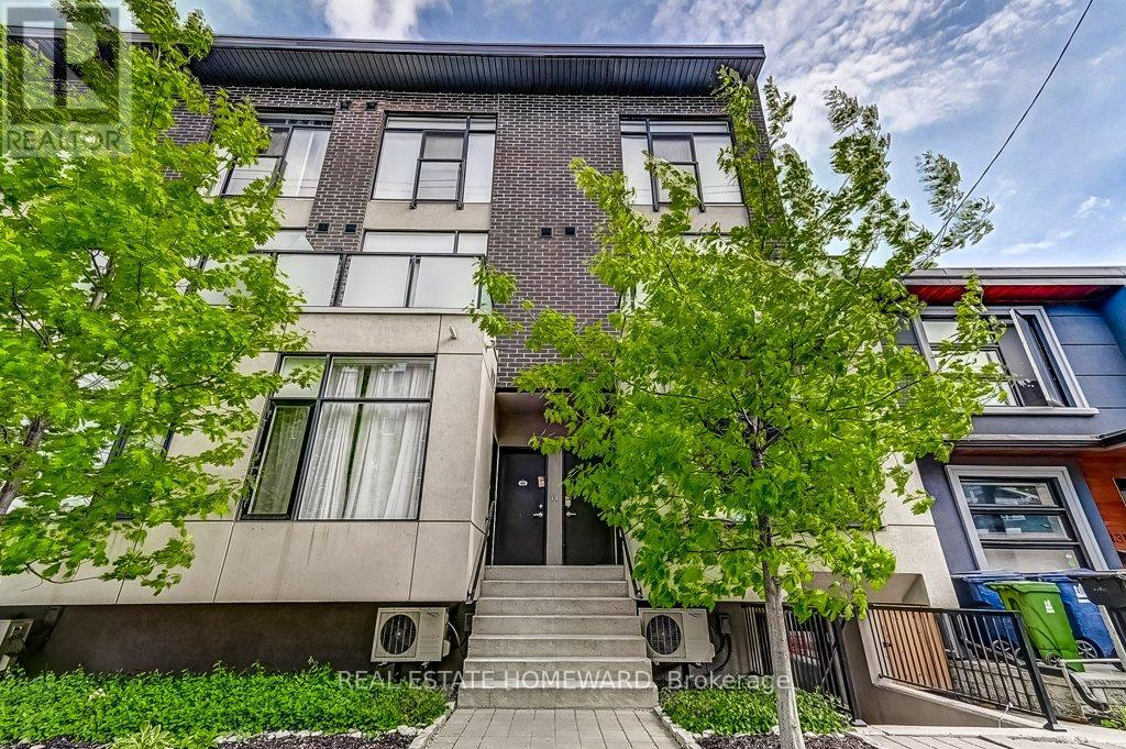 4 - 1321 Gerrard Street E, Toronto, Ontario  M4L 1Y8 - Photo 2 - E13077484