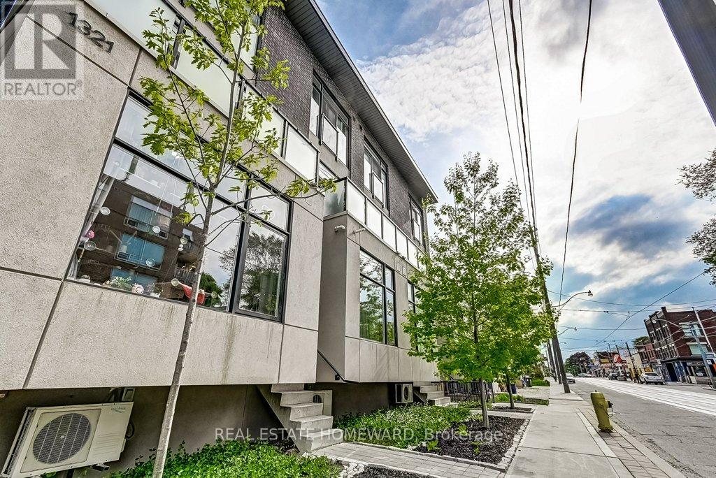 4 - 1321 Gerrard Street E, Toronto, Ontario  M4L 1Y8 - Photo 3 - E13077484