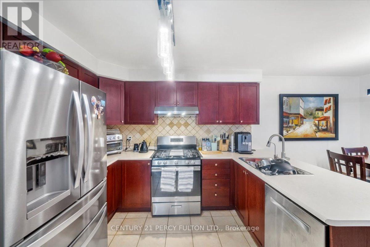 8 Boulderbrook Drive, Toronto, Ontario  M1X 2B9 - Photo 10 - E13077498