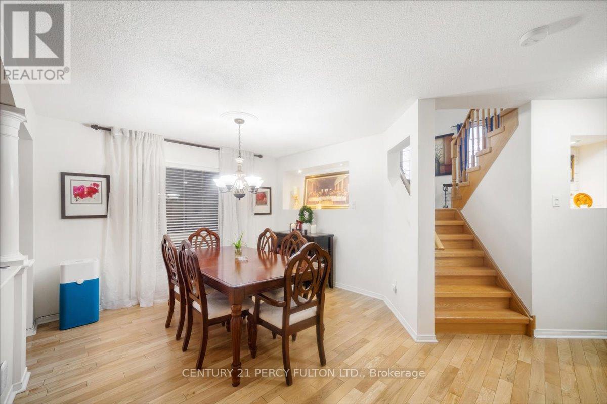 8 Boulderbrook Drive, Toronto, Ontario  M1X 2B9 - Photo 15 - E13077498
