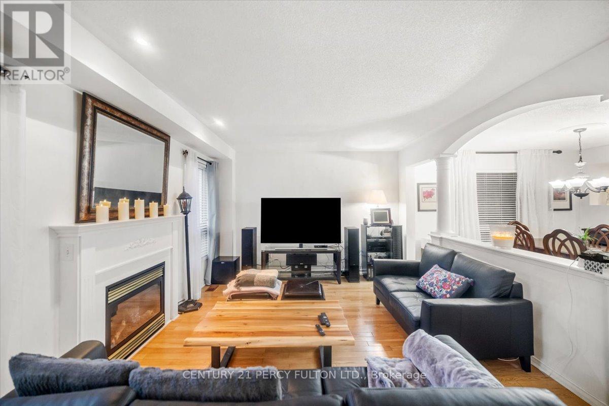 8 Boulderbrook Drive, Toronto, Ontario  M1X 2B9 - Photo 16 - E13077498