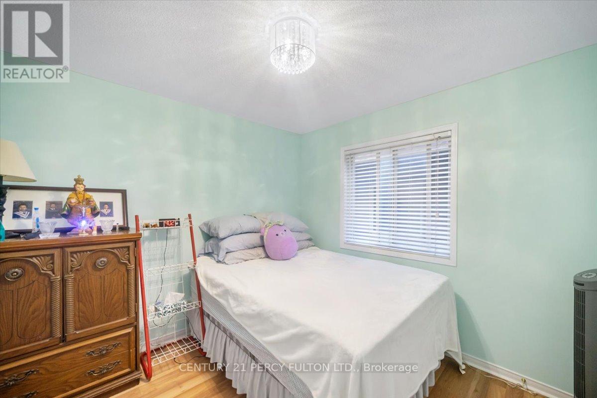 8 Boulderbrook Drive, Toronto, Ontario  M1X 2B9 - Photo 22 - E13077498