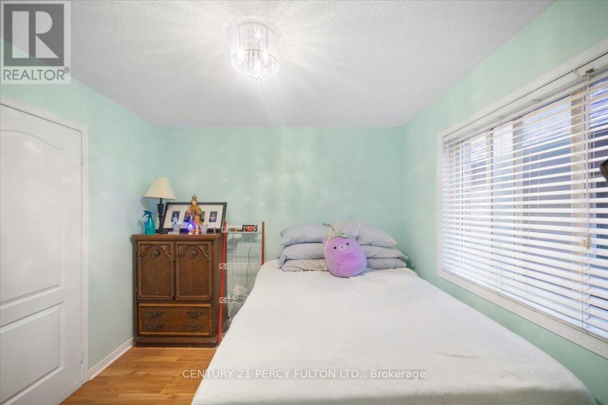 8 Boulderbrook Drive, Toronto, Ontario  M1X 2B9 - Photo 23 - E13077498