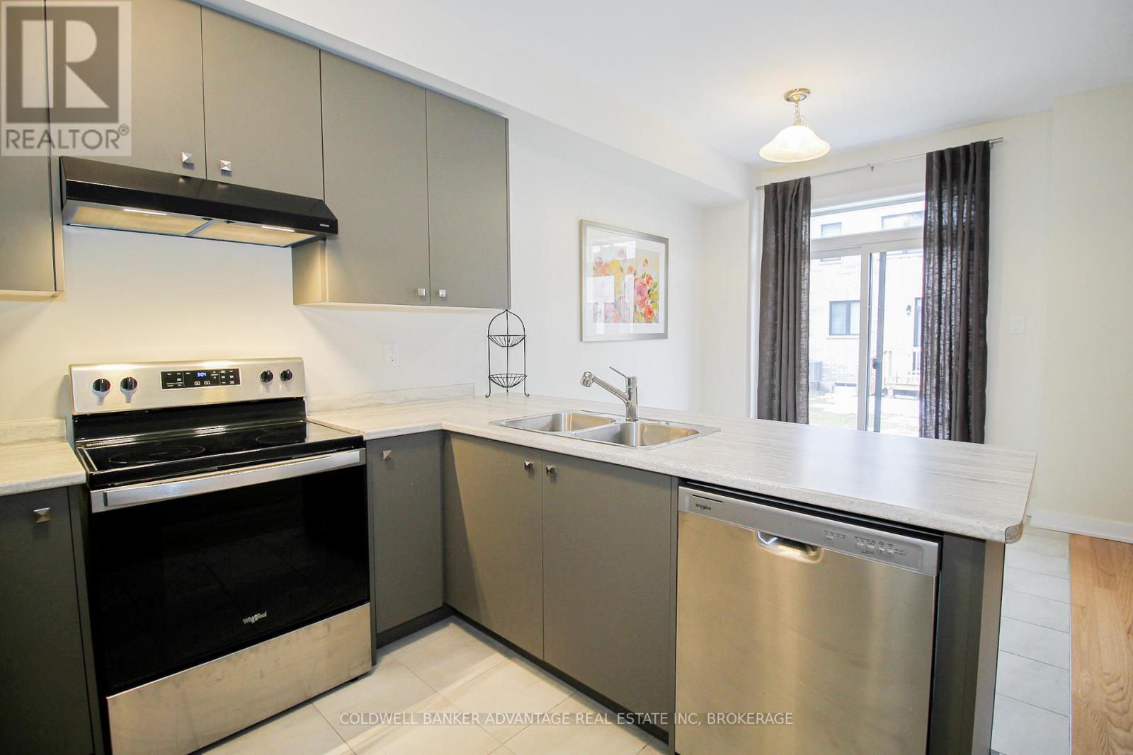 77 Keelson Street, Welland, Ontario  L3B 0M4 - Photo 11 - X12810396