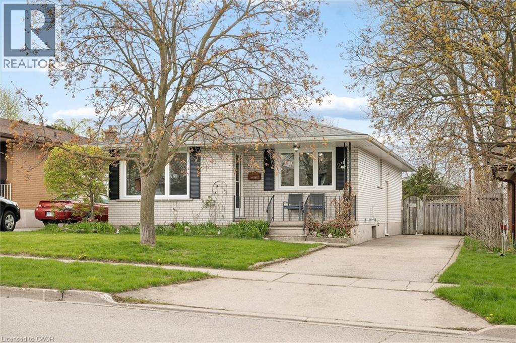 26 Tutton Place, Cambridge, Ontario  N1R 4S8 - Photo 2 - 40826625