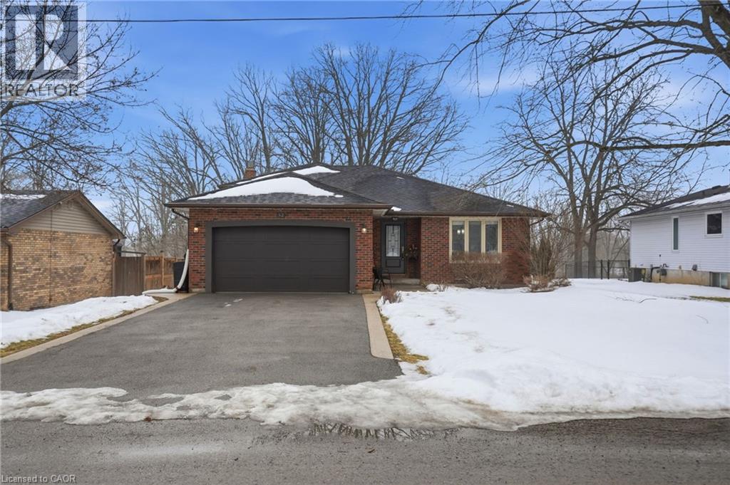 52 Winnett Street N, Cayuga, Ontario  N0A 1E0 - Photo 1 - 40805856