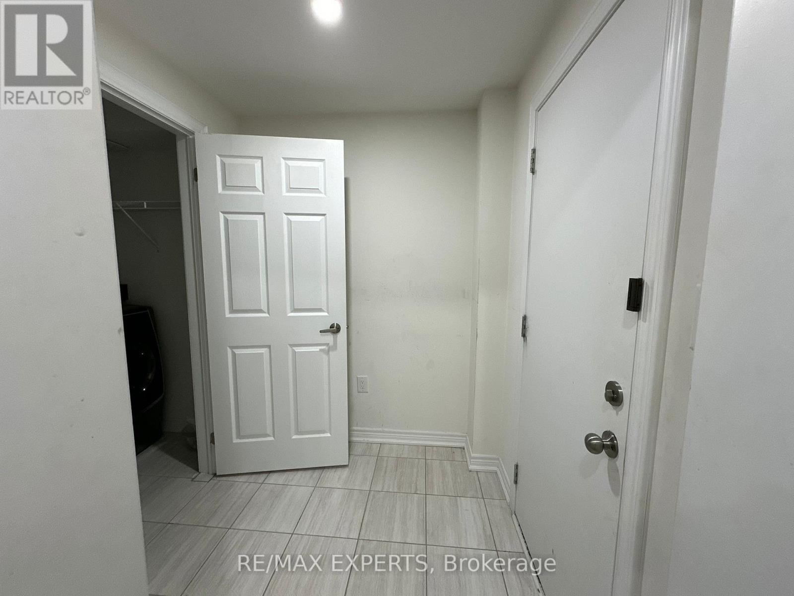 Main - 62 Boundary Boulevard, Whitchurch-Stouffville, Ontario  L4A 4W2 - Photo 3 - N13077138