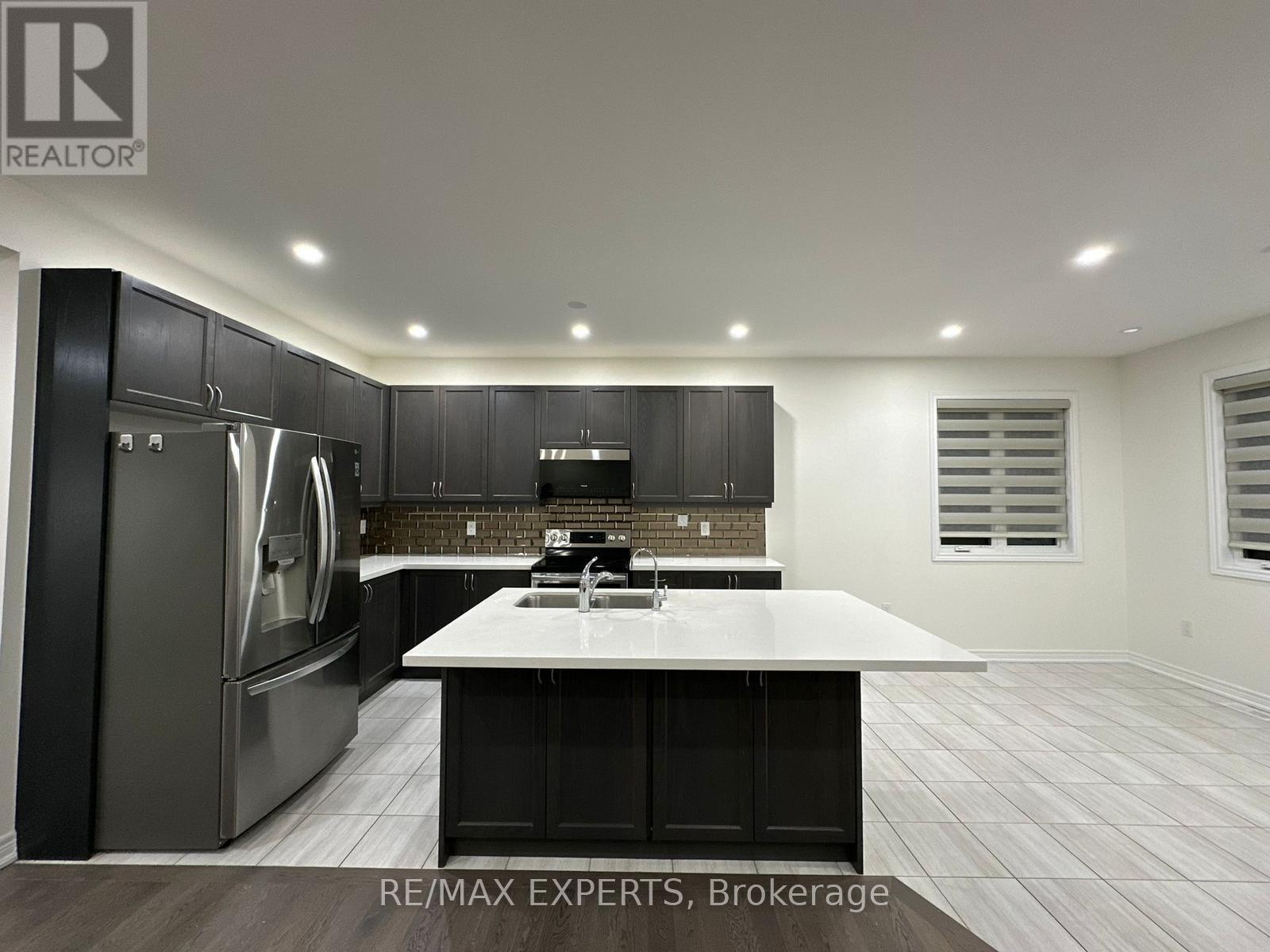 Main - 62 Boundary Boulevard, Whitchurch-Stouffville, Ontario  L4A 4W2 - Photo 4 - N13077138