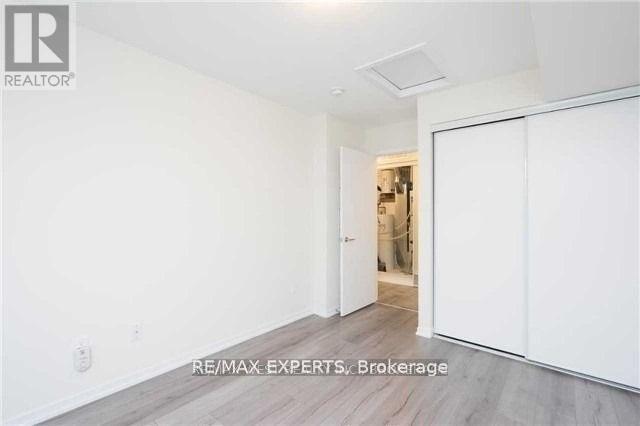 E09 - 26 Bruce Street, Vaughan, Ontario  L4L 1J4 - Photo 12 - N13077240