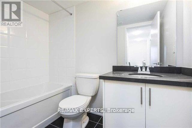 E09 - 26 Bruce Street, Vaughan, Ontario  L4L 1J4 - Photo 13 - N13077240
