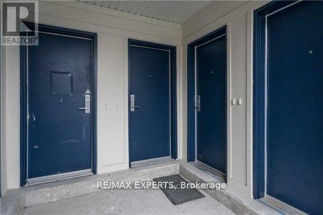 E09 - 26 Bruce Street, Vaughan, Ontario  L4L 1J4 - Photo 2 - N13077240