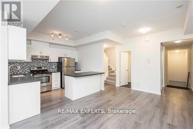 E09 - 26 Bruce Street, Vaughan, Ontario  L4L 1J4 - Photo 4 - N13077240