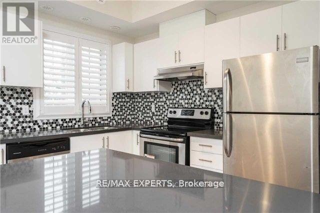 E09 - 26 Bruce Street, Vaughan, Ontario  L4L 1J4 - Photo 5 - N13077240
