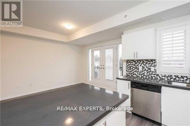 E09 - 26 Bruce Street, Vaughan, Ontario  L4L 1J4 - Photo 6 - N13077240