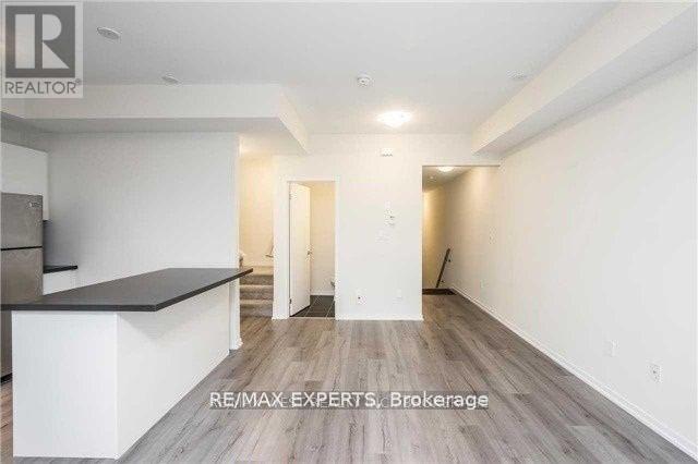E09 - 26 Bruce Street, Vaughan, Ontario  L4L 1J4 - Photo 7 - N13077240